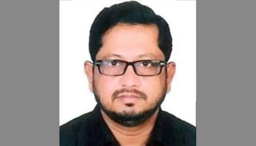 ববির সাবেক রেজিস্ট্রারের দুর্নীতি খুঁজতে মাঠে নেমেছে দুদক | বিশ্ববিদ্যালয় নিউজ 
