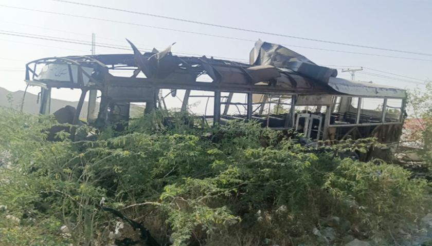পাকিস্তানে স্কুলবাসে শক্তিশালী বি/স্ফোরণে শিশুসহ নিহ/ত ৫ | স্কুল নিউজ 