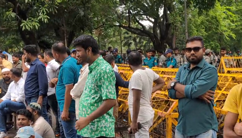 ইশরাক সমর্থকরা অনড়, যমুনার সামনে অতিরিক্ত র‍্যাব-পুলিশ | বিবিধ নিউজ 