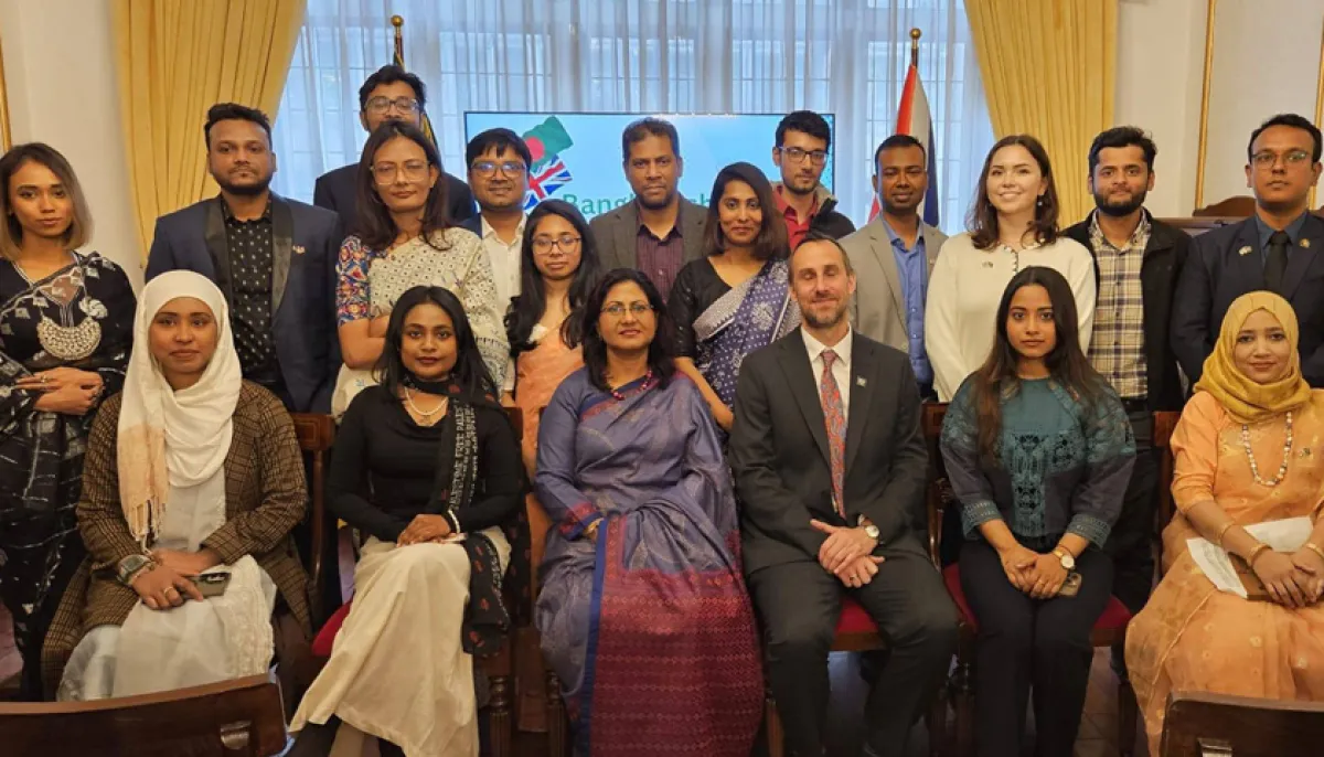 Bangladesh high commission in london hosts reception for scholarship recipients