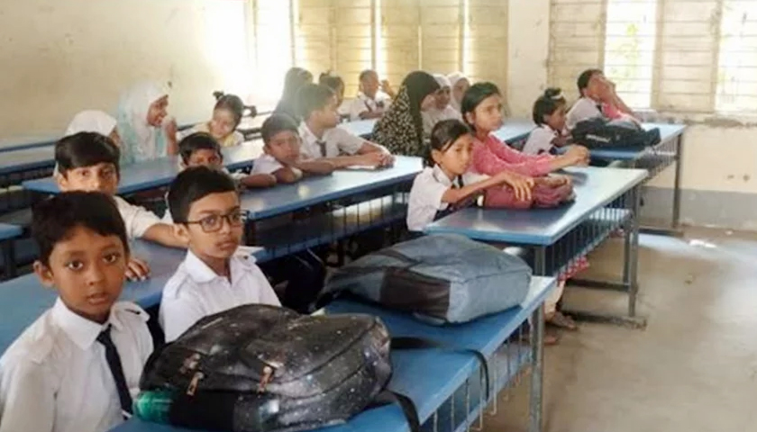 প্রাথমিক শিক্ষকদের কর্মবিরতি অব্যাহত, ফুলবাড়ীতে পাঠদান বন্ধ | স্কুল নিউজ 