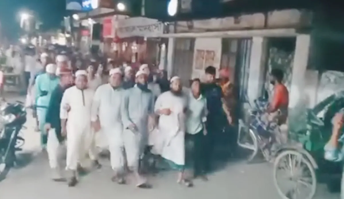 মহানবীকে (সা:) কটূক্তির অভিযোগে শিক্ষক মিলন কান্তির শাস্তি দাবি