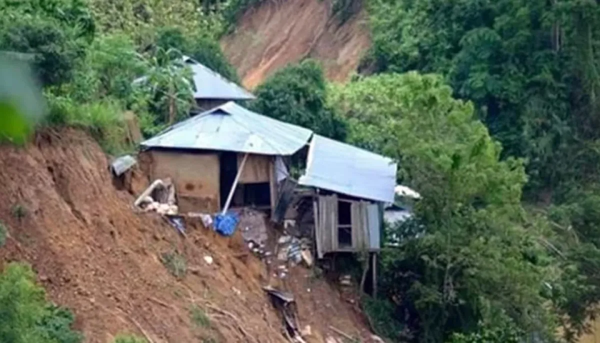 Heavy rain forecast in 7 divisions landslides feared
