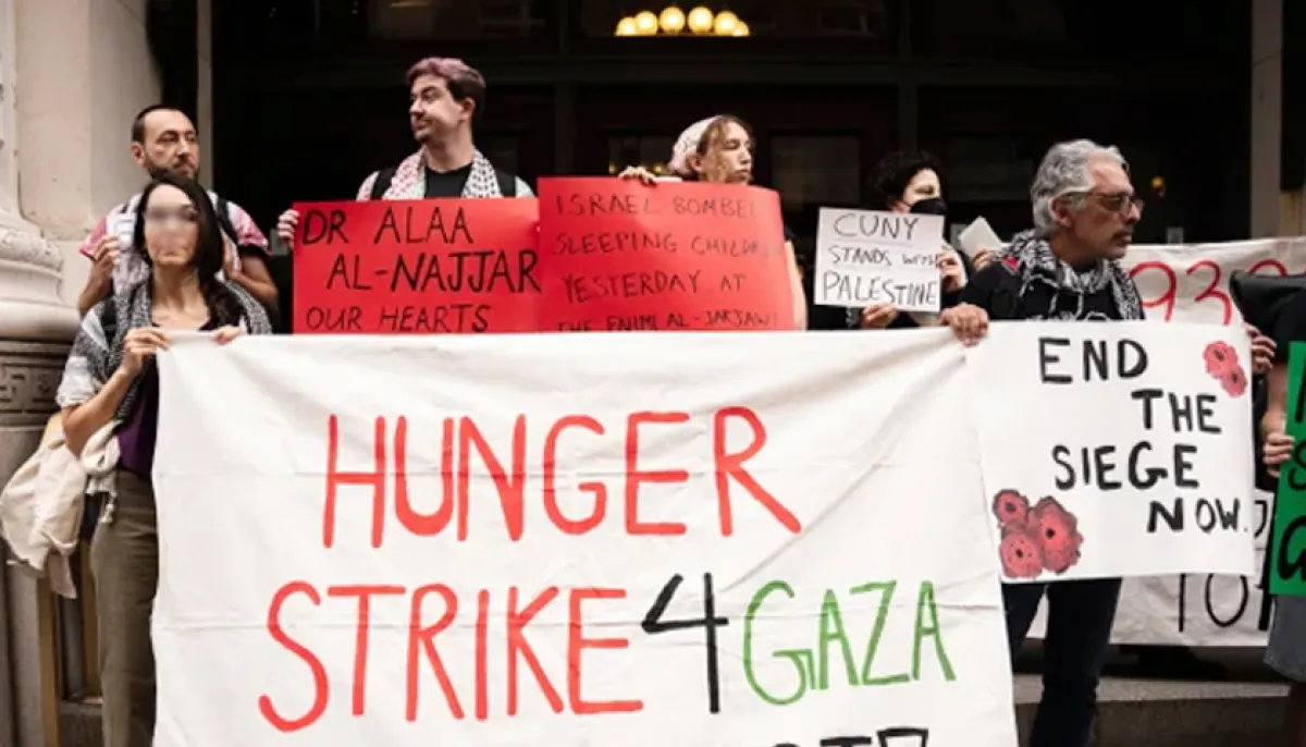 8 new york students on hunger strike to stop gaza war