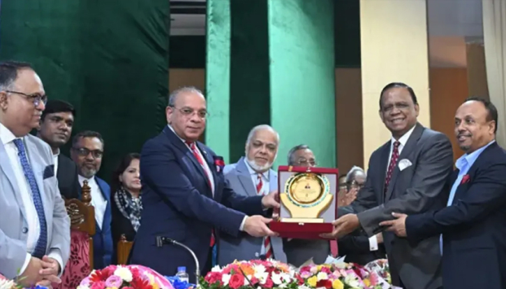 অক্সফোর্ডের আজীবন সম্মাননা ফেলোশিপ পাওয়ায় প্রধান বিচারপতিকে সংবর্ধনা | জাতীয় নিউজ 