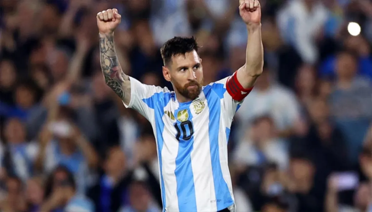 Happy birthday to the football magician messi