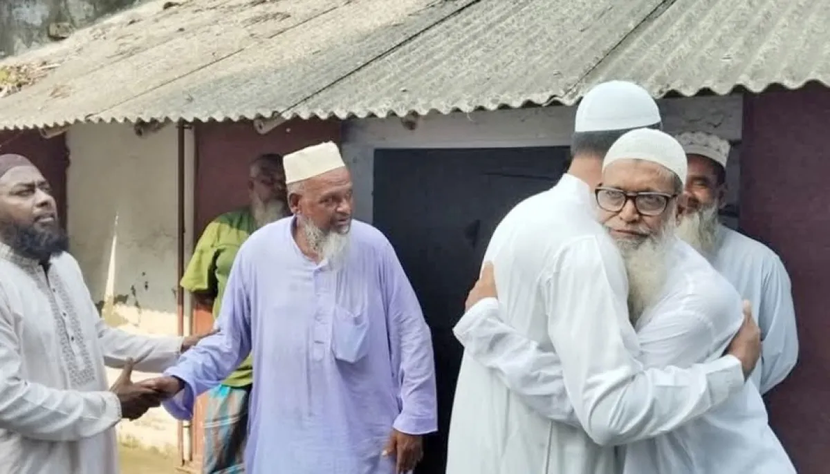 Eid celebrations in different parts of the country today in line with saudi arabia