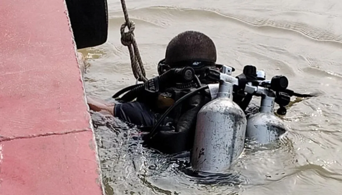 Cng truck with passengers falls into river two women missing