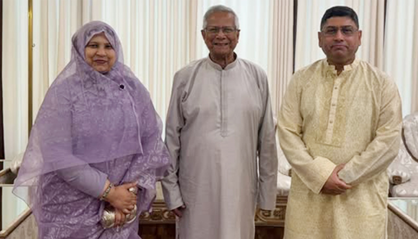 প্রধান উপদেষ্টার সঙ্গে সস্ত্রীক সেনাপ্রধানের সাক্ষাৎ | বিবিধ নিউজ 