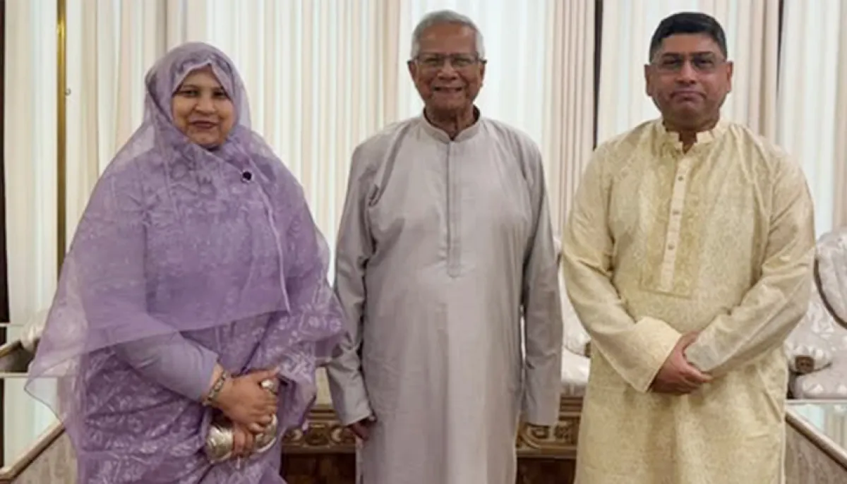 Army chiefs wife meets with chief advisor
