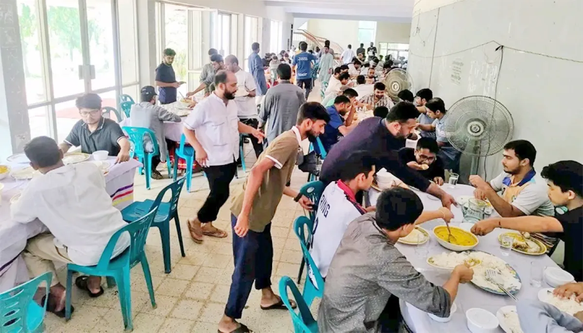 Lunch for students staying on ju campus during eid