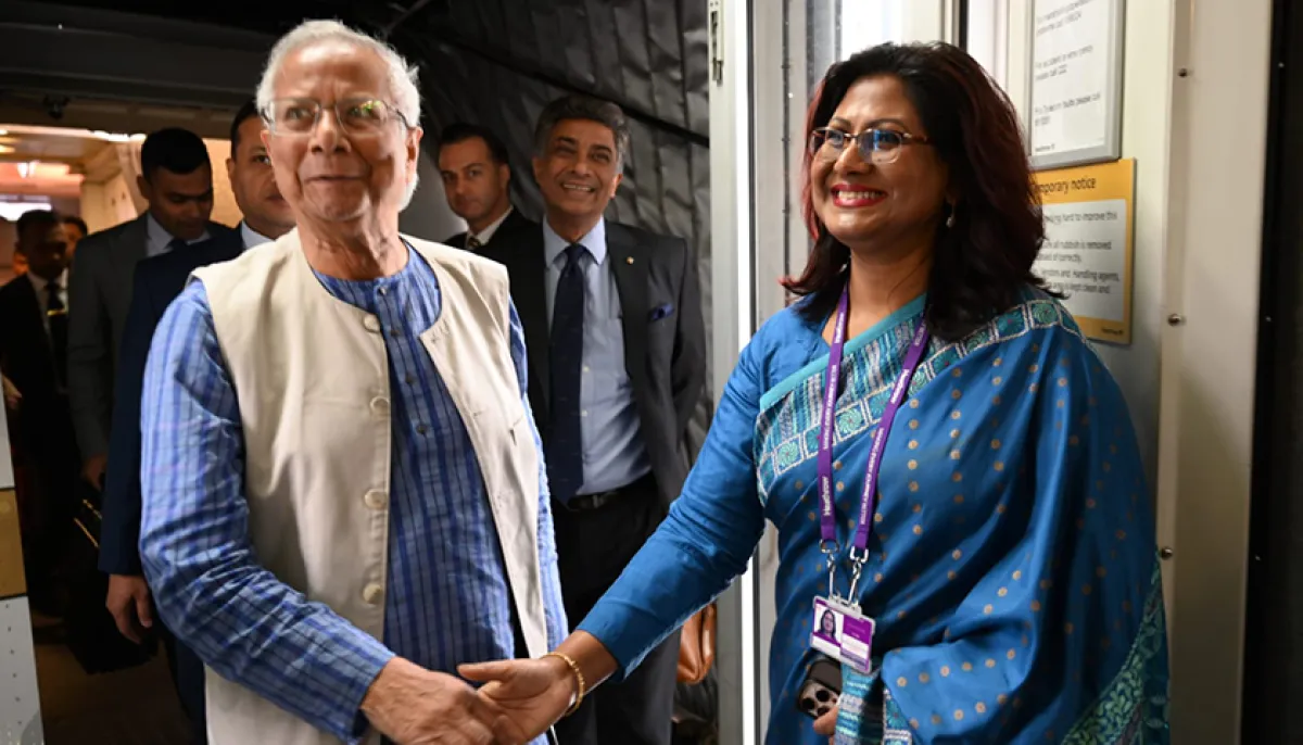 Chief advisor arrives in london