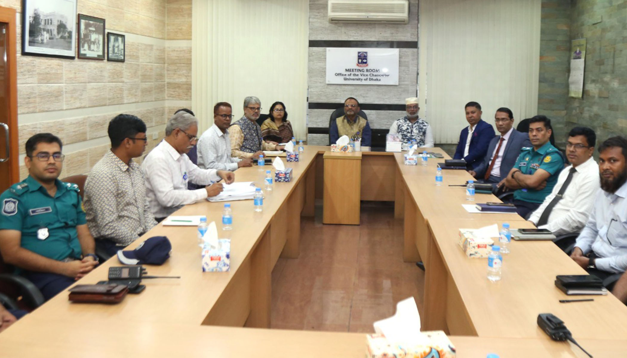 ঢাকা বিশ্ববিদ্যালয়ে নিরাপত্তা জোরদারে প্রশাসনের কঠোর পদক্ষেপ | বিশ্ববিদ্যালয় নিউজ 