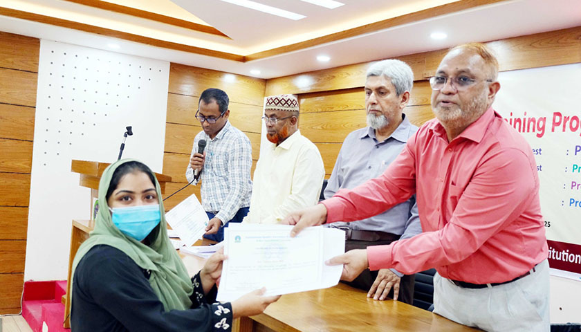 পেশাগত দক্ষতা ও দায়িত্ববোধ নিয়ে কাজ করতে হবে: সিৃকবি ভিসি | বিশ্ববিদ্যালয় নিউজ 