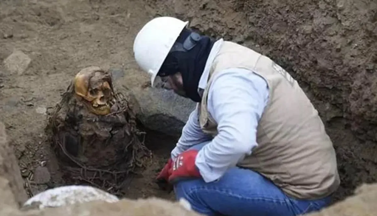 Peru gas workers find thousand year old mummy