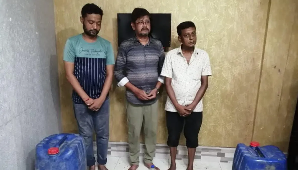 3 arrested in army raid for selling drugs to students