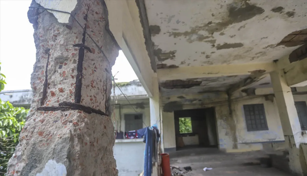 Dmch students live in abandoned buildings