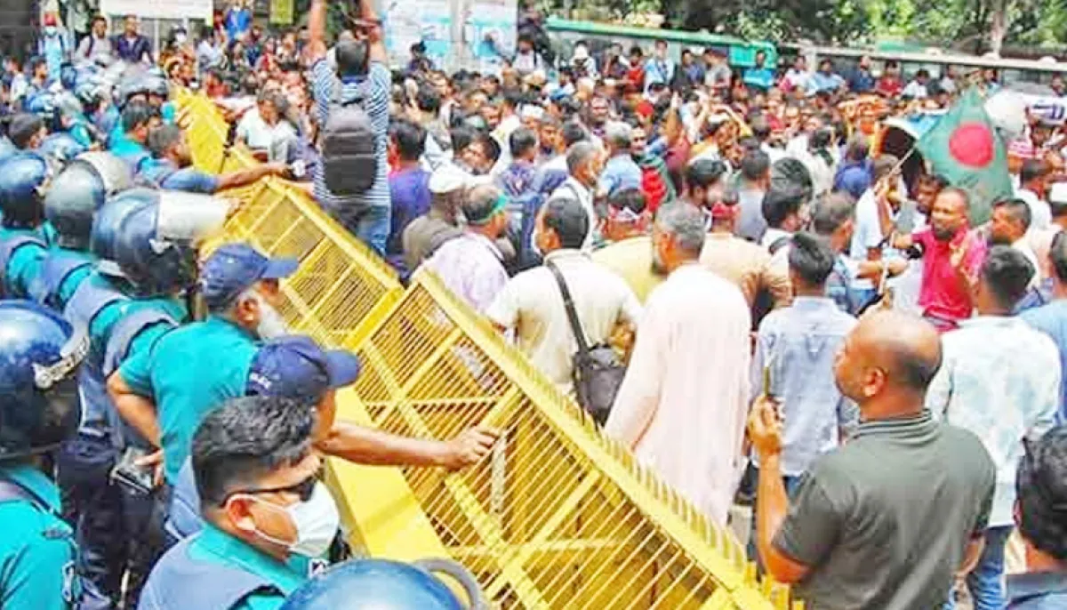 Dismissed bdr members block shahbagh intersection