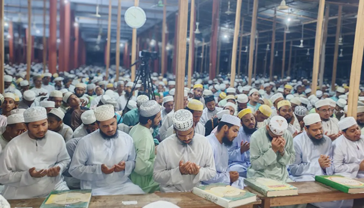 Farewell ceremony for kamil students of charchina madrasa