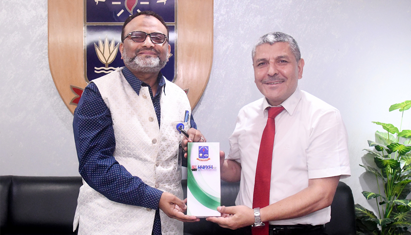 ঢাবি উপাচার্যের সঙ্গে তুরস্কের অধ্যাপকের সাক্ষাৎ | বিশ্ববিদ্যালয় নিউজ 