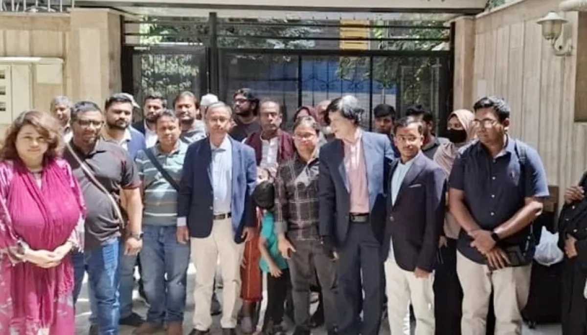 1st group of bangladeshi nationals leaves iran for repatriation