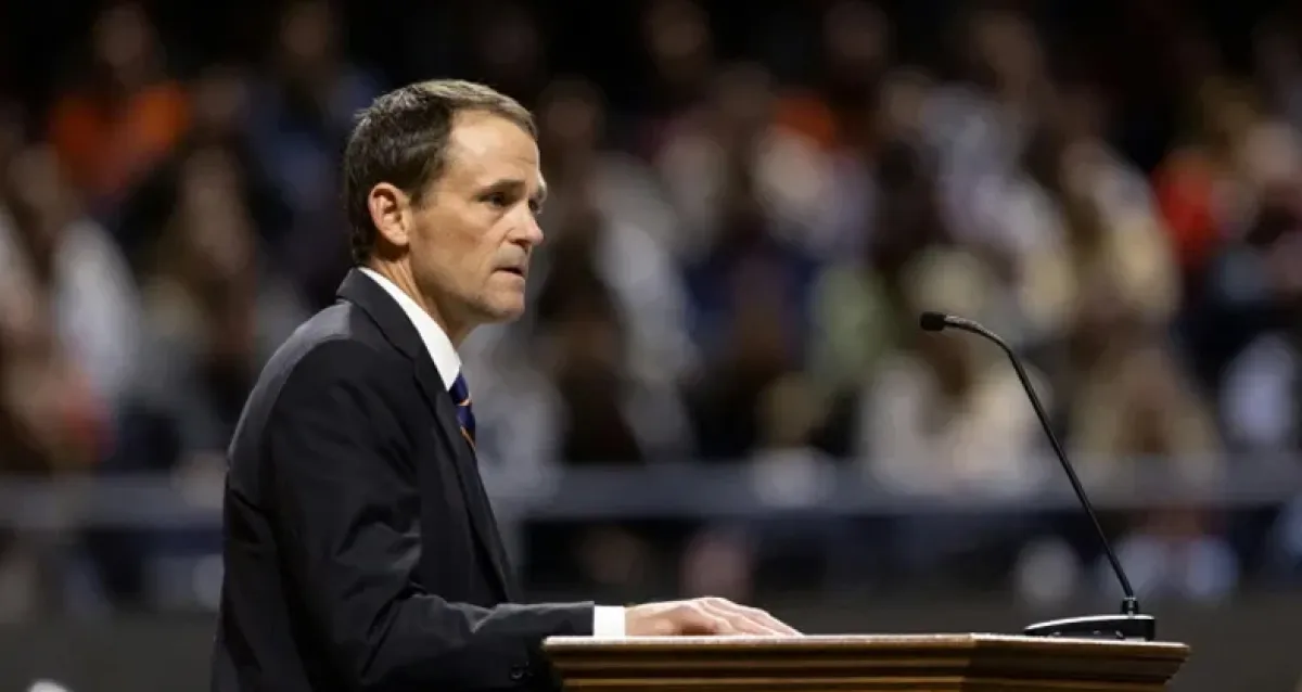 Us university leader resigns amid pressure over diversity programs