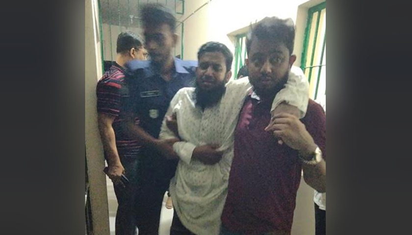 ছাত্রীকে শ্লীলতাহানির অভিযোগে শিক্ষককে গণধোলাই, মাদরাসা বন্ধ | বিবিধ নিউজ 