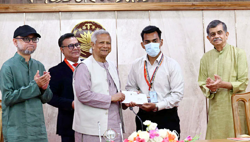জুলাই শহীদ স্মৃতি বৃত্তি পাচ্ছেন ২০৪০ শিক্ষার্থী | বিশ্ববিদ্যালয় নিউজ 