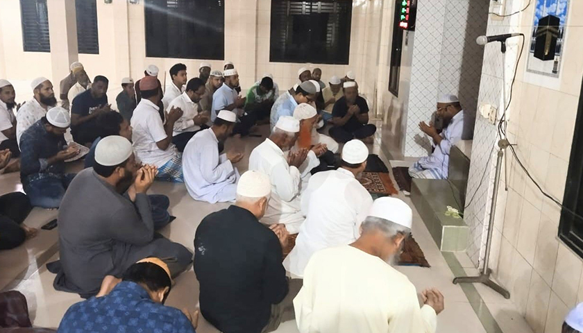ছাত্র আন্দোলনে শহীদদের আত্মার মাগফেরাত কামনায় দোয়া | বিবিধ নিউজ 