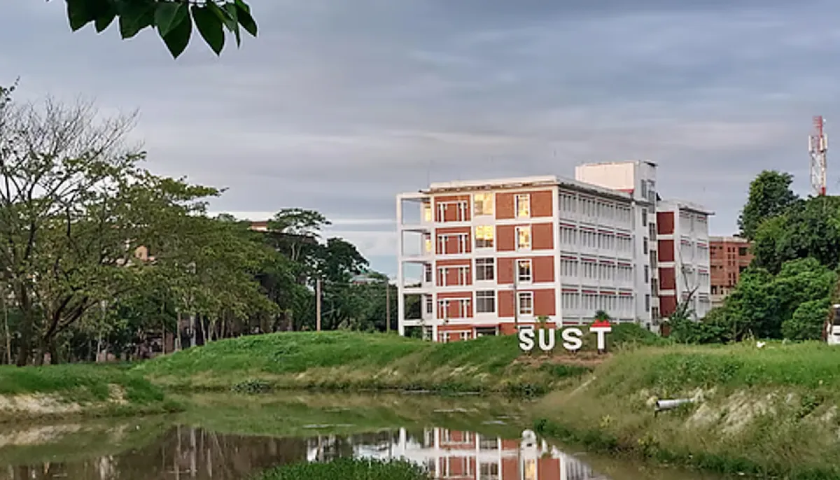 Lake at shahjalal university named after shaheed rudra sen