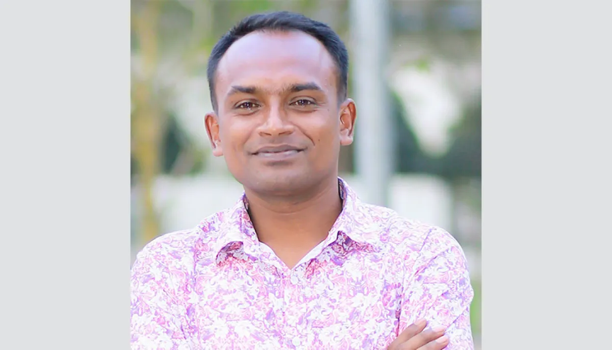Eb chhatra dal leader admitted to masters program by breaking rules