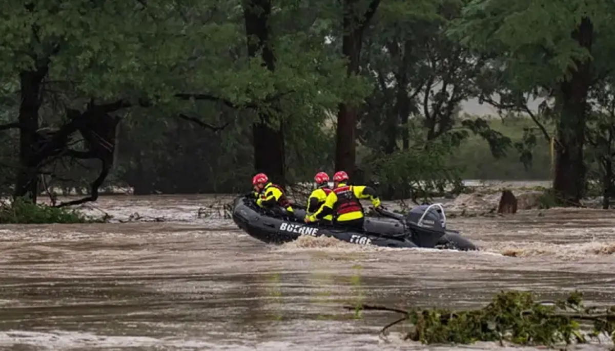 Texas flood toll rises to 24 as rescuers search for missing children