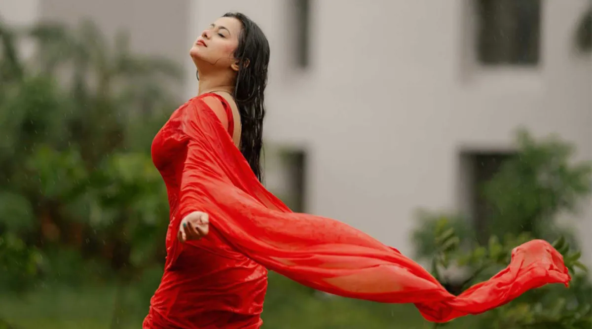 Is bathing in rainwater beneficial or harmful