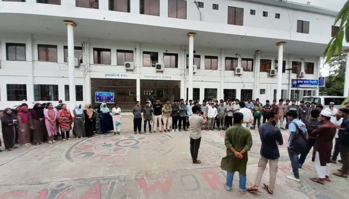 7 day ultimatum to jstu students demanding ambulance
