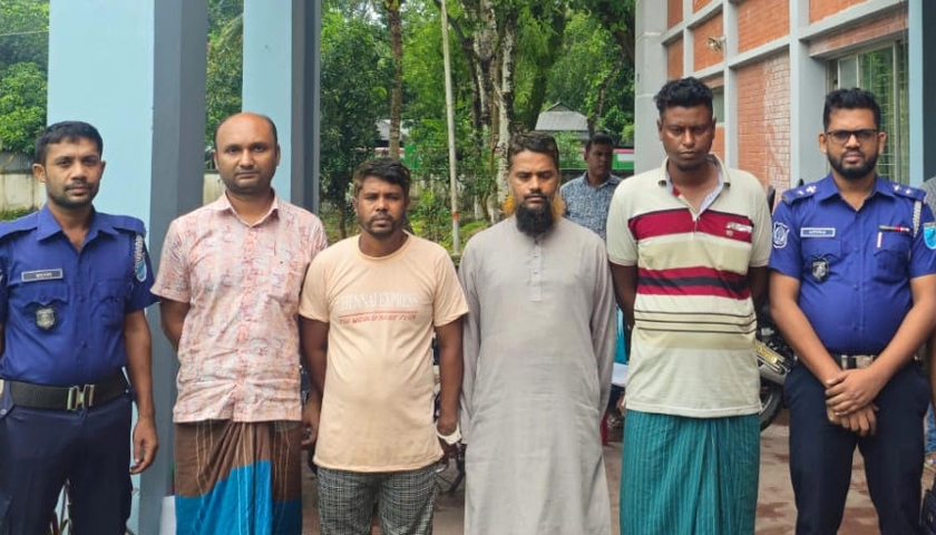দিনে স্কুলশিক্ষক, রাতে ভয়ংকর ডাকাত | স্কুল নিউজ 