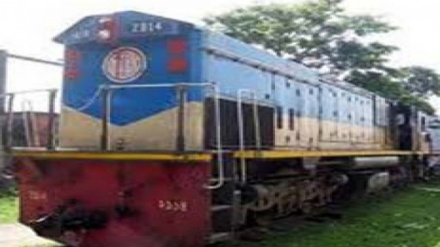 ট্রেনে নারীদের জন্য আলাদা কামরা বরাদ্দ চেয়ে রিট | বিবিধ নিউজ 
