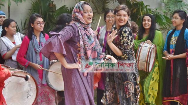 ছবিতে এসএসসি উত্তীর্ণদের উল্লাস | এসএসসি/দাখিল নিউজ 