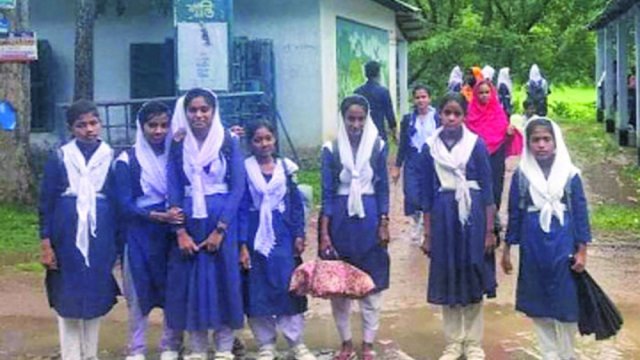 এমপিওভুক্ত না হওয়ায় স্কুল বন্ধের শঙ্কায় শিক্ষার্থীরা | এমপিও নিউজ 