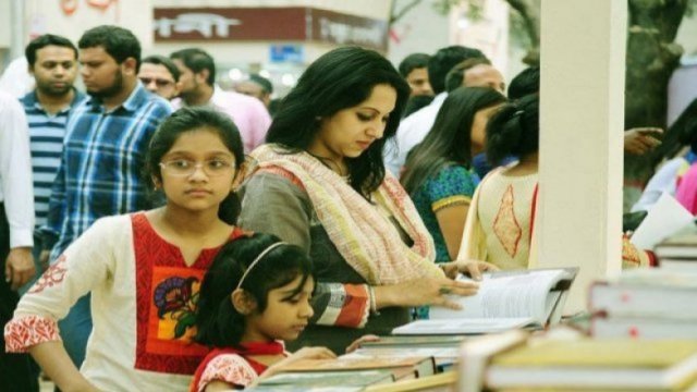 ঢাকার বই জয় করছে কলকাতার পাঠক হৃদয় | বিবিধ নিউজ 