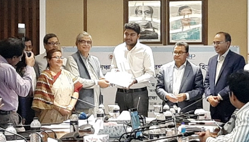 করোনায় আক্রান্ত মাশরাফি, সবাইকে সতর্ক থাকার আহ্বান | বিবিধ নিউজ 