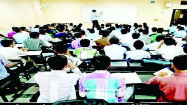 লাইভ ক্লাস চালানোর অনুমতি ও সরকারি অনুদান চায় কোচিং মালিকরা | মতামত নিউজ 