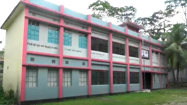 আম্ফানে নয় স্কুলে ক্ষতি দেখিয়ে টাকা লোপাটের চেষ্টা | স্কুল নিউজ 