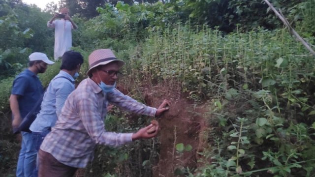 প্রাচীন বিশ্ববিদ্যালয়ের অনুসন্ধানে মৌলভীবাজারে প্রত্নতত্ত্বের দল | বিশ্ববিদ্যালয় নিউজ 