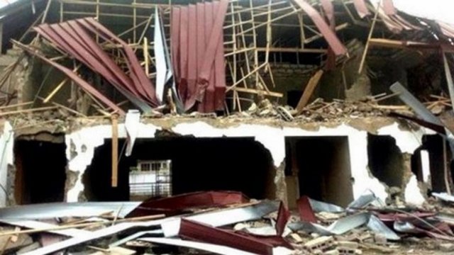গির্জা ধসে ১৭ উপাসকের মৃত্যু | বিবিধ নিউজ 