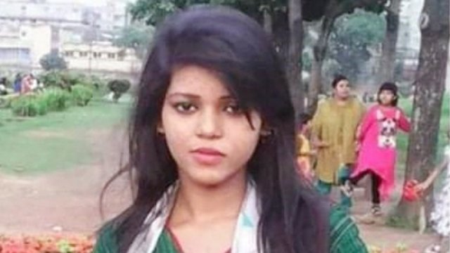 ধর্ম নিয়ে কটুক্তি করা সেই ছাত্রীকে খুঁজে বের করার দাবি | বিশ্ববিদ্যালয় নিউজ 