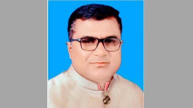 নির্বাচিত হয়েই বহিষ্কার হলেন কাউন্সিলর 