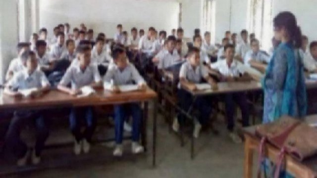 সরকারিকৃত হাইস্কুলের আত্তীকৃত শিক্ষকদের বুকফাটা কান্না | প্রাথমিক সমাপনী নিউজ 