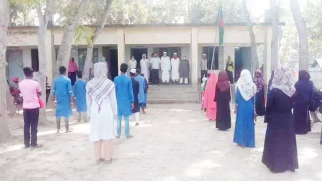 মাদরাসার ৪ পদে নিয়োগে ৩০ লাখ টাকা লেনদেনের অভিযোগ | মাদরাসা নিউজ 