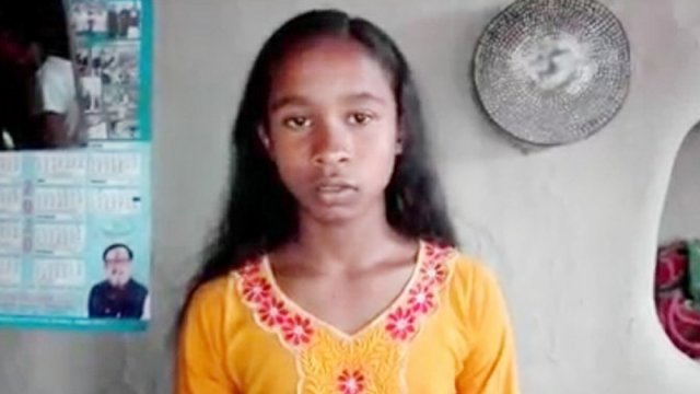 হঠাৎ ছেলে হয়ে গেল ছাত্রীটি | স্কুল নিউজ 