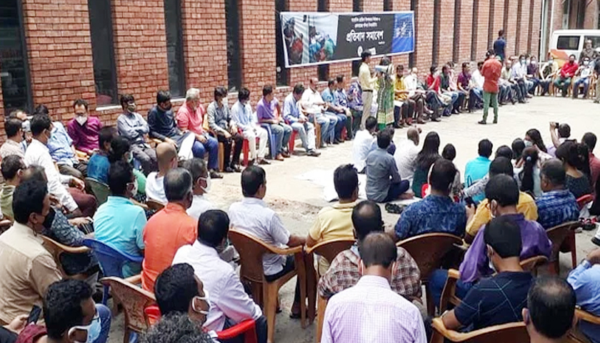 অক্সব্রিজে ভর্তি : অসচ্ছল শিক্ষার্থীরা গ্যাঁড়াকলে | ব্যাংক ও বীমা নিউজ 